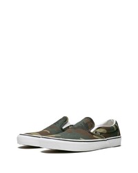 olivgrüne Camouflage Slip-On Sneakers aus Segeltuch von Vans