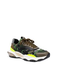 olivgrüne Camouflage Sportschuhe von Valentino Garavani