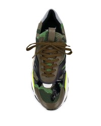 olivgrüne Camouflage Sportschuhe von Valentino Garavani