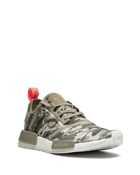 olivgrüne Camouflage Sportschuhe von adidas