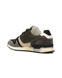 olivgrüne Camouflage Wildleder niedrige Sneakers von Crime London