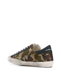 olivgrüne Camouflage Wildleder niedrige Sneakers von Golden Goose