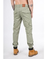 olivgrüne Cargohose von Alife and Kickin