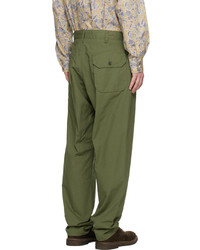 olivgrüne Chinohose von Engineered Garments