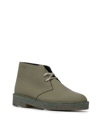 olivgrüne Chukka-Stiefel aus Leder von Clarks Originals