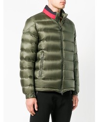 olivgrüne Daunenjacke von Moncler