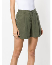 olivgrüne Shorts mit Falten von Woolrich