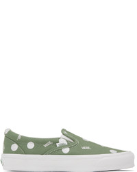 olivgrüne gepunktete Slip-On Sneakers aus Segeltuch