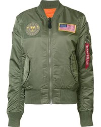 olivgrüne Jacke von Alpha Industries