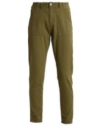 olivgrüne Karottenhose von TWINTIP