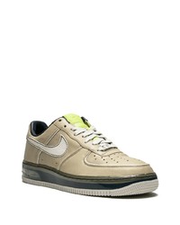 olivgrüne Leder niedrige Sneakers von Nike
