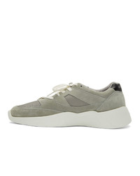 olivgrüne Leder niedrige Sneakers von Essentials