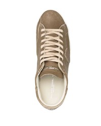 olivgrüne Leder niedrige Sneakers von Philippe Model Paris