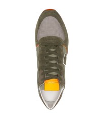 olivgrüne Leder niedrige Sneakers von Philippe Model Paris