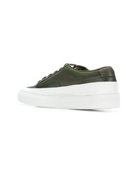 olivgrüne niedrige Sneakers von Common Projects