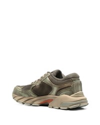 olivgrüne niedrige Sneakers von Heron Preston