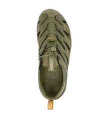 olivgrüne niedrige Sneakers von Hoka One One