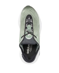 olivgrüne niedrige Sneakers von adidas