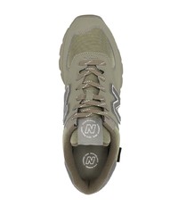 olivgrüne niedrige Sneakers von New Balance