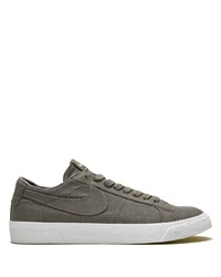 olivgrüne niedrige Sneakers von Nike