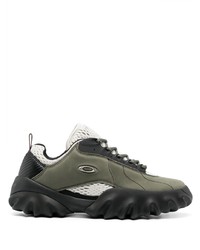 olivgrüne niedrige Sneakers von Oakley