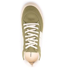 olivgrüne niedrige Sneakers von OSKLEN