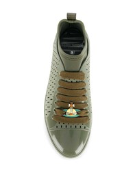 olivgrüne niedrige Sneakers von Vivienne Westwood