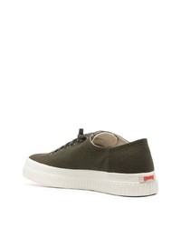 olivgrüne niedrige Sneakers von Camper