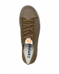 olivgrüne niedrige Sneakers von Camper