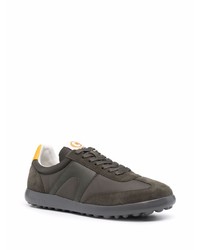 olivgrüne niedrige Sneakers von Camper