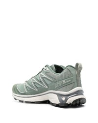 olivgrüne niedrige Sneakers von Salomon