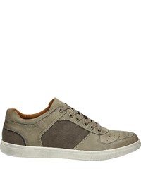 olivgrüne niedrige Sneakers von Young Spirit