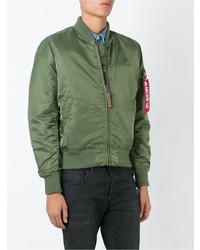 olivgrüne Nylon Bomberjacke von Alpha Industries