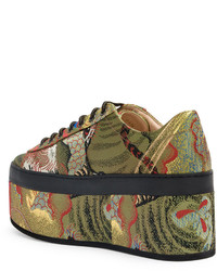 olivgrüne Schuhe von Gucci