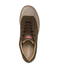 olivgrüne Segeltuch niedrige Sneakers von Camper