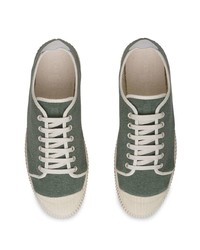 olivgrüne Segeltuch niedrige Sneakers von Car Shoe
