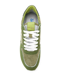 olivgrüne Segeltuch niedrige Sneakers von Mizuno