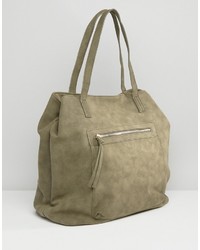 olivgrüne Shopper Tasche aus Wildleder von Pull&Bear