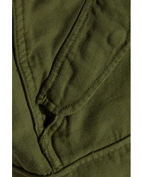 olivgrüne Shorts