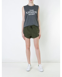 olivgrüne Shorts von The Upside