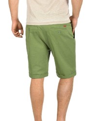 olivgrüne Shorts von Solid