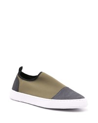 olivgrüne Slip-On Sneakers von OSKLEN