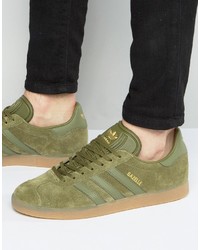 olivgrüne Turnschuhe von adidas