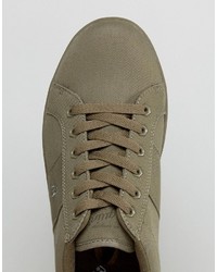 olivgrüne Turnschuhe von Original Penguin