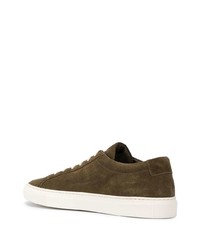 olivgrüne Wildleder niedrige Sneakers von Common Projects