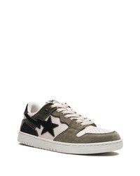 olivgrüne Wildleder niedrige Sneakers von A Bathing Ape