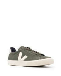 olivgrüne Wildleder niedrige Sneakers von Veja