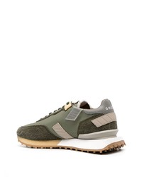 olivgrüne Wildleder niedrige Sneakers von Ghoud