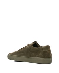 olivgrüne Wildleder niedrige Sneakers von Common Projects