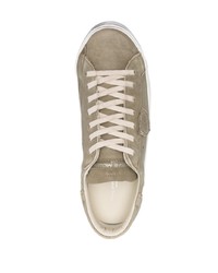 olivgrüne Wildleder niedrige Sneakers von Philippe Model Paris